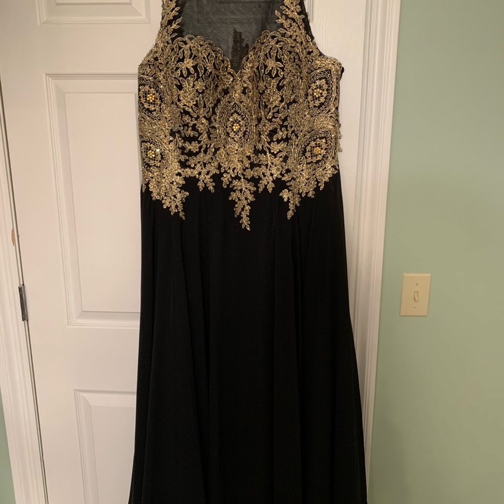 Elegant Black and Gold Evening Gown